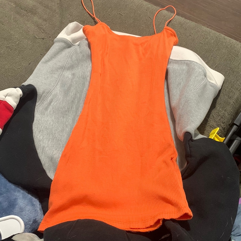 orange dress
